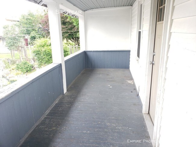 Foto del edificio - 95 N Main St