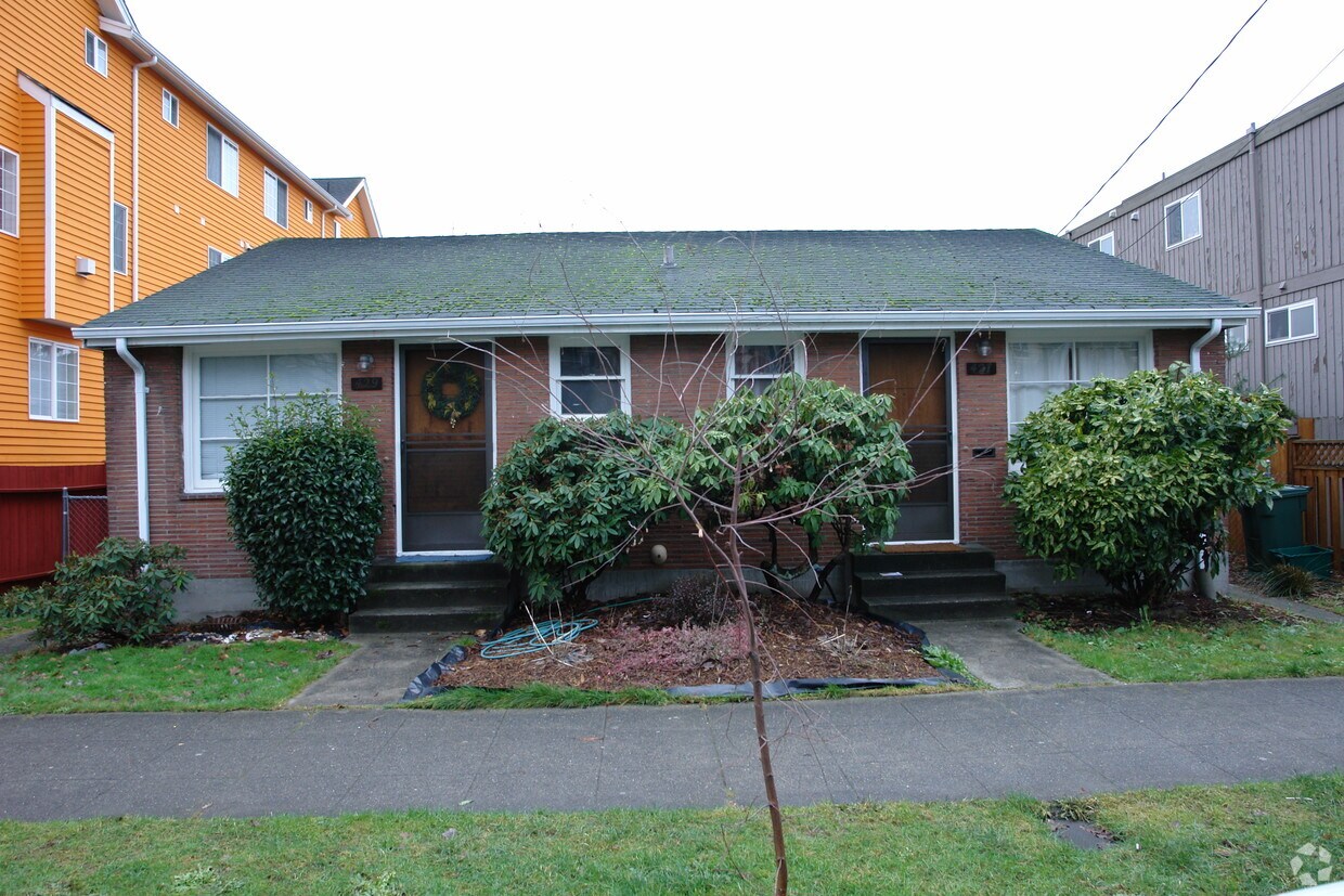 Building Photo - 427 NE Ravenna Blvd