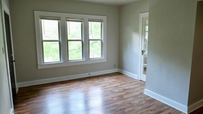 Living Room - 4901 N Washington Blvd