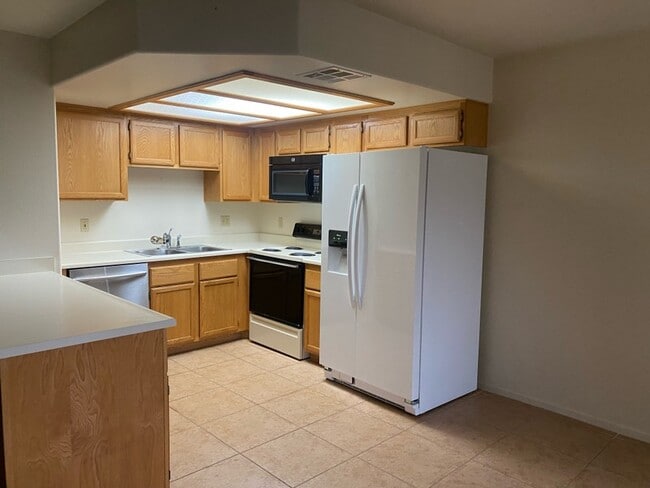 Building Photo - 874 Mesquite Springs Dr