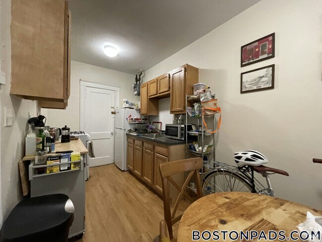 Building Photo - 1167 Boylston St