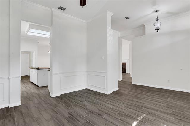Foto del edificio - 1010 Westwood Ct