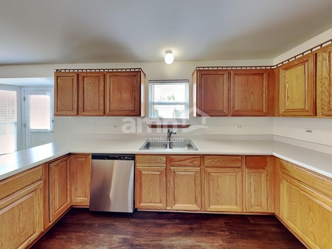 Building Photo - 5607 Sierra Highlands Dr