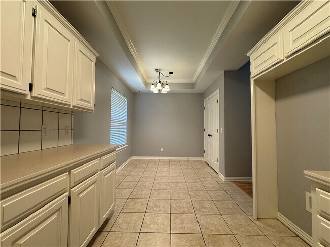 Foto del edificio - 4905 Hawthorne Way