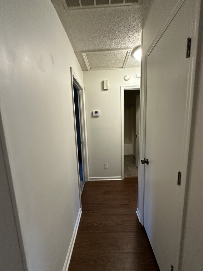 Foto del edificio - 104 Glenside Ct