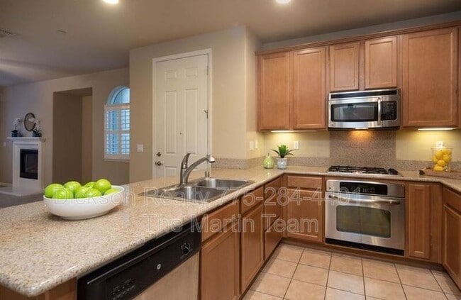 Foto del edificio - 1828 Wind Ranch Rd