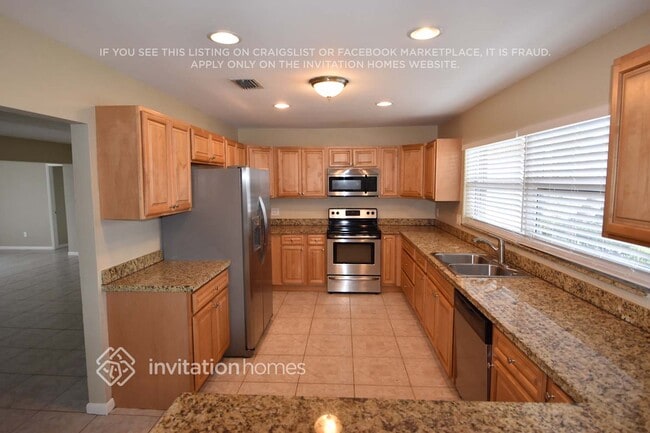 Foto del edificio - 250 SW 12th Ave