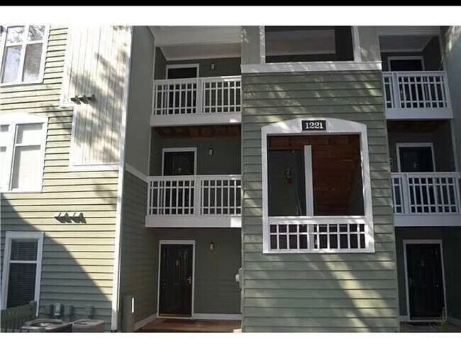 Foto del edificio - 1221 Westview Ln