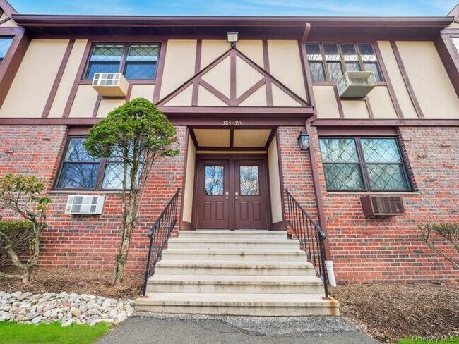 Foto del edificio - 391 Sierra Vista Ln
