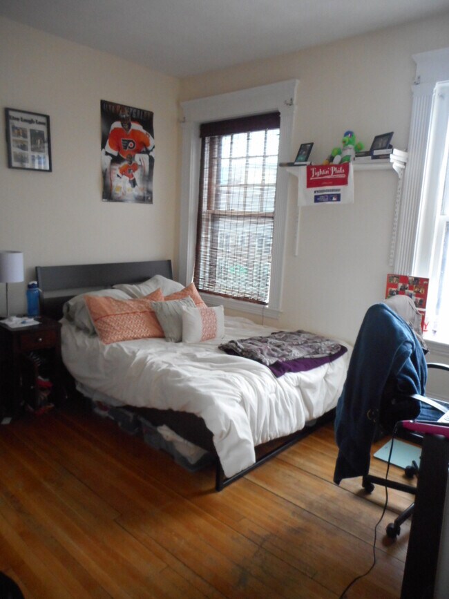 Foto del edificio - 842 Beacon St