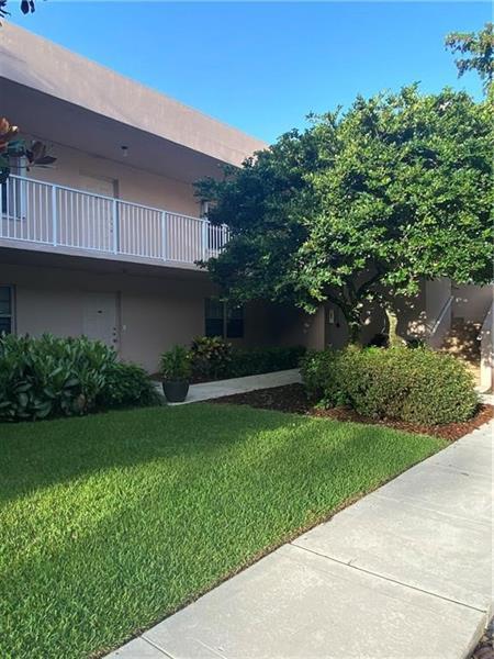 Foto del edificio - 4280 Oaks Terrace