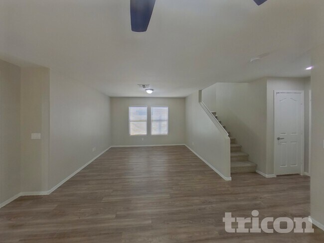 Foto del edificio - 40268 W Helen Ct