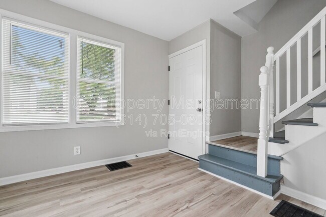 Foto del edificio - 782 Whitethorne Ave