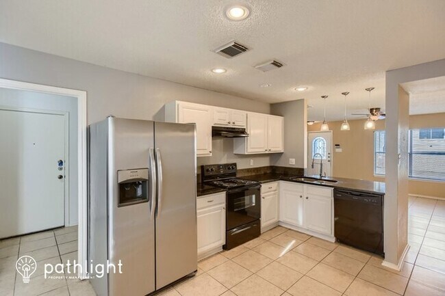 Foto del edificio - 27 Weathering Creek, San Antonio, TX, 78238