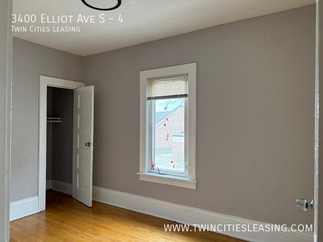 Foto del edificio - 3400 Elliot Ave