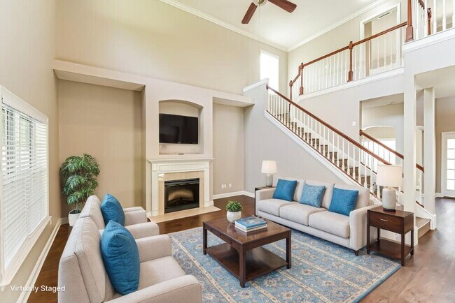 Foto del edificio - 4856 Monroe Forest Dr