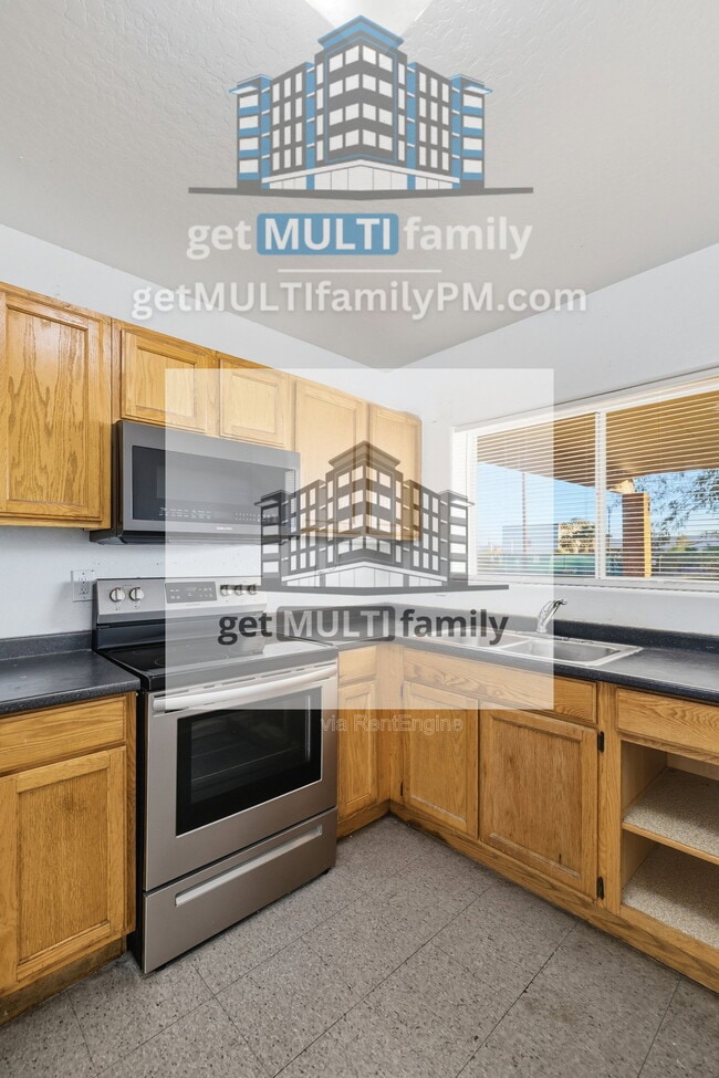 Building Photo - 1228 E Apache St