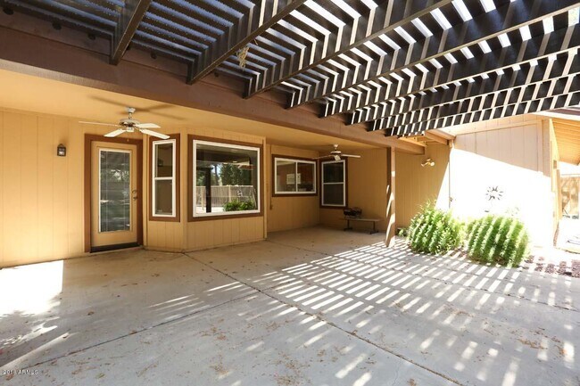 Foto del edificio - 5109 E Kathleen Rd