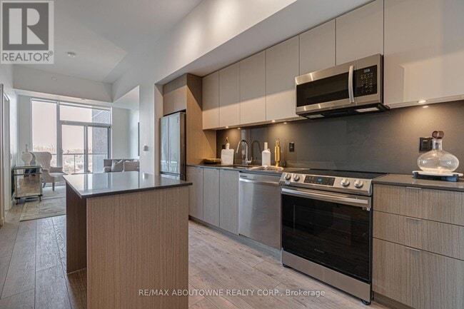 Photo du bâtiment - 125-APH2125 Bronte Rd