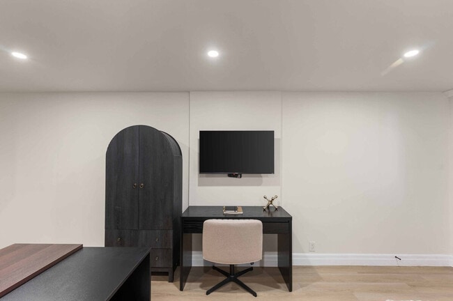 Building Photo - 7860 RR 20