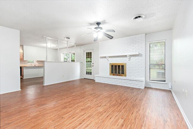 Foto del edificio - 1619 E Briarcliff St