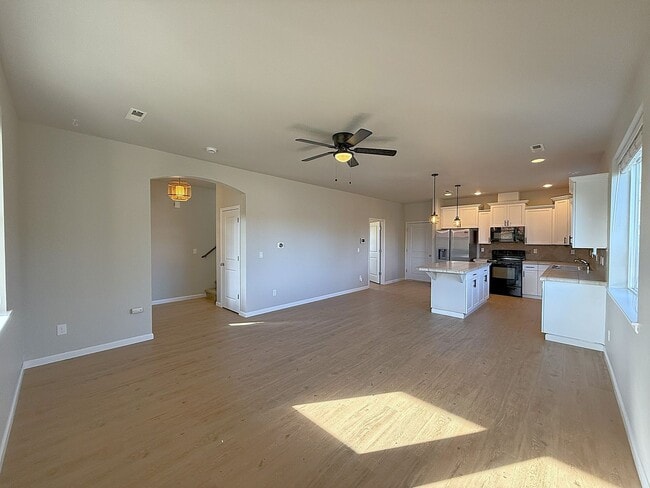 Building Photo - Beautiful House - 3 bed in Yelm!!