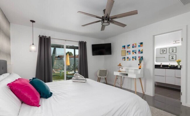 Foto del edificio - 2241 E Finley Rd