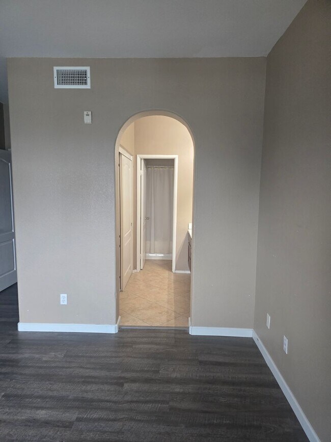 Foto del edificio - Large 2 Bed 2 Bath Condo in Chula Vista