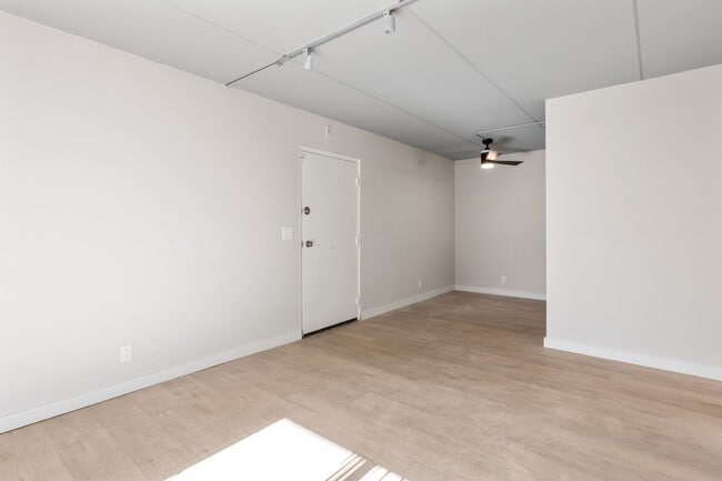 Dining Area - Cedar Creek Apartments