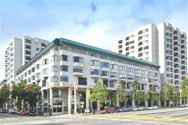 Foto del edificio - 601 Van Ness Ave