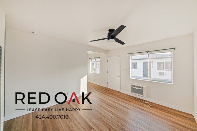 Foto del edificio - 8136 Constance St