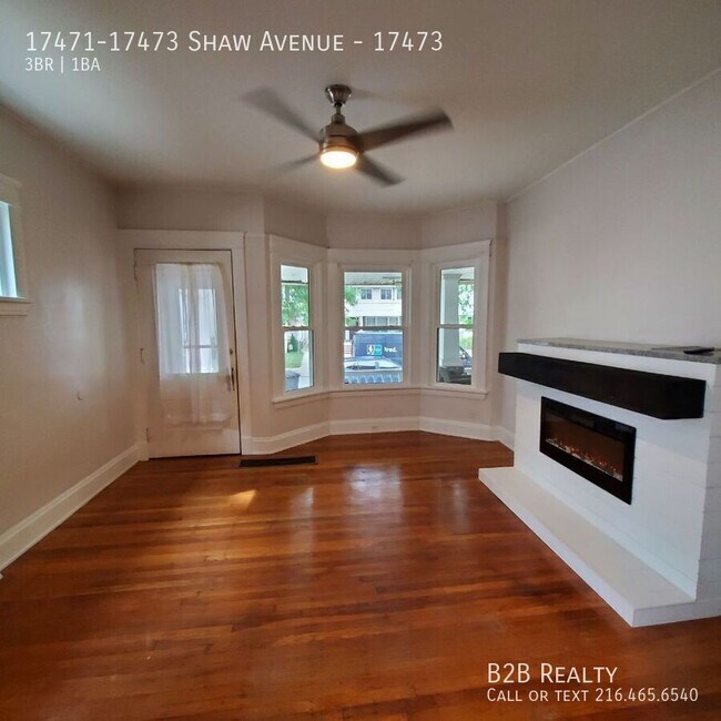 Foto del edificio - 17471-17473 Shaw Avenue-17473