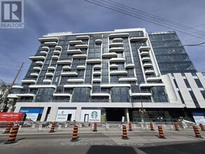 Building Photo - 322 Dupont St