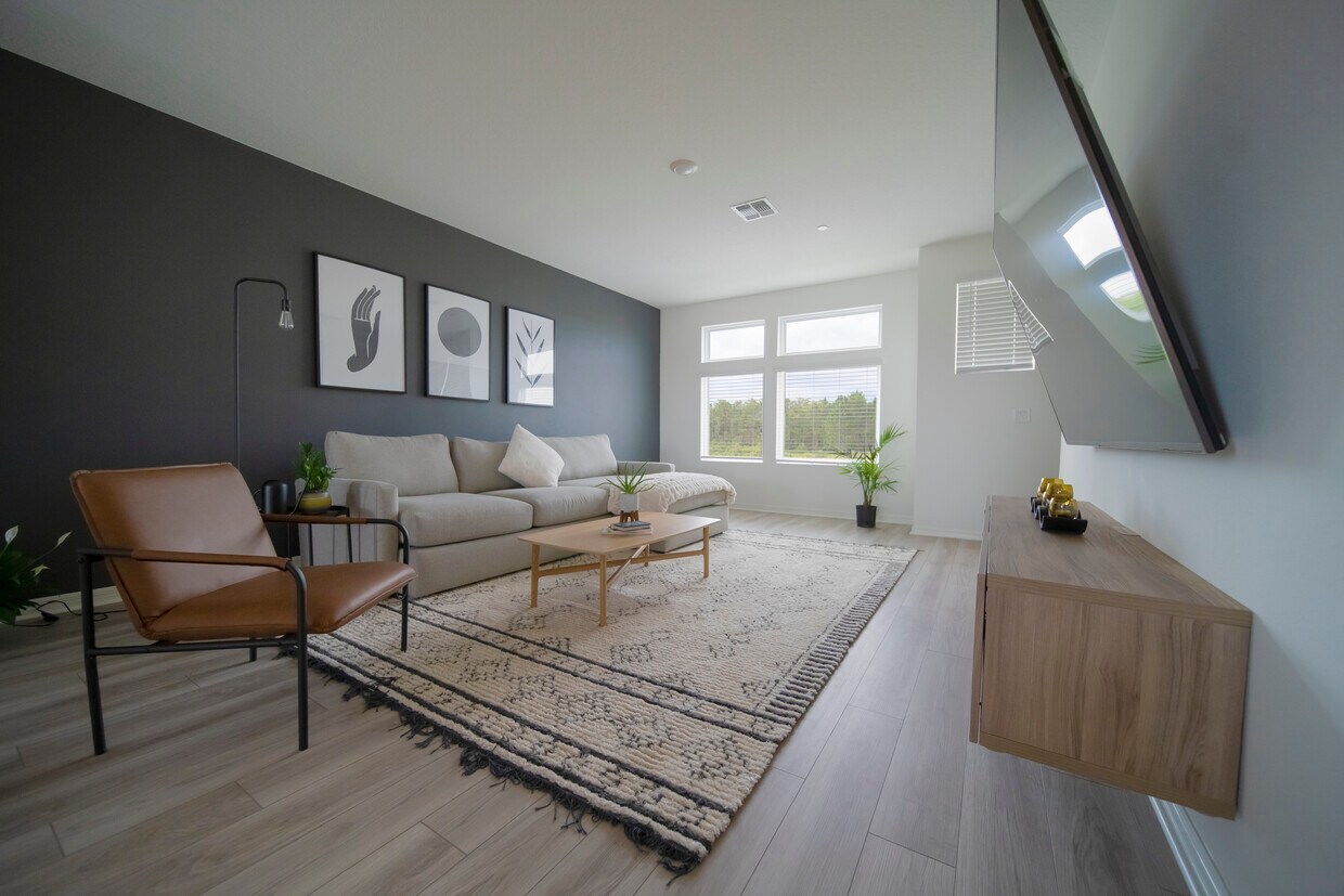 Living Room - 7716 Nemours Pky