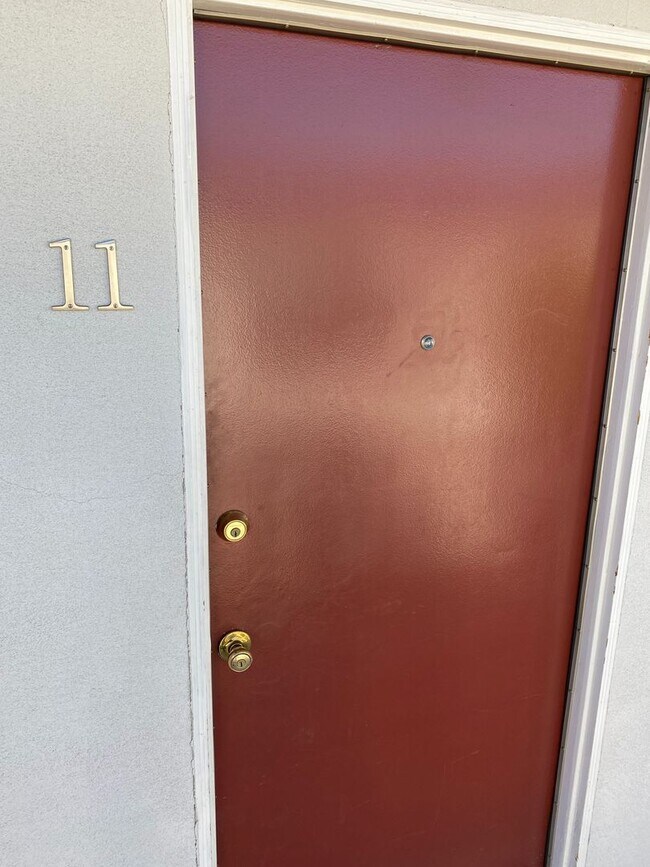 Foto del edificio - 3510 Clarington Ave