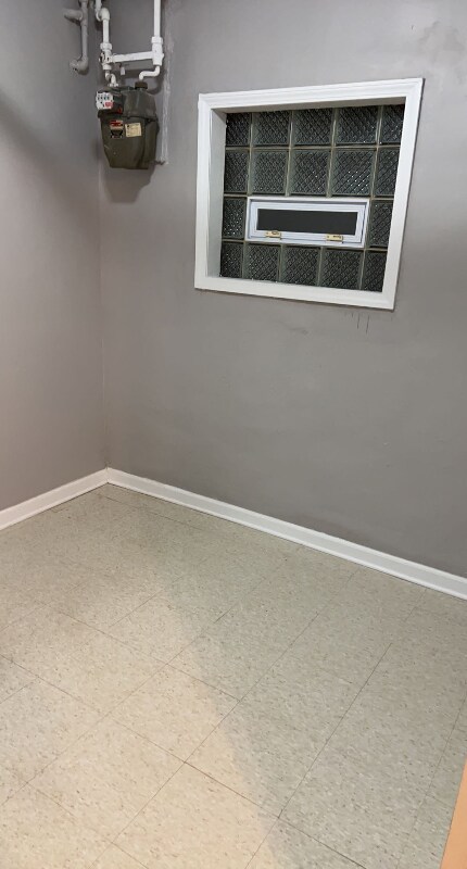 Foto del edificio - 8035 S Marquette Ave