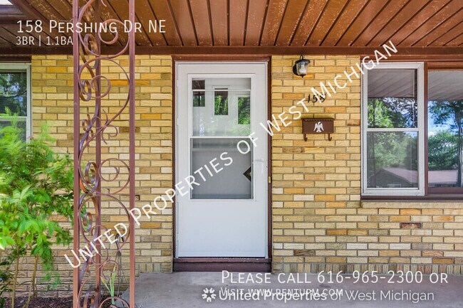 Building Photo - 158 Pershing Dr NE