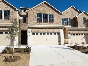 Building Photo - 752 Thorn Crk Dr