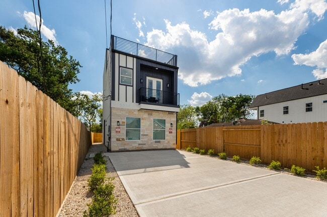 Foto del edificio - 3516 Noah St