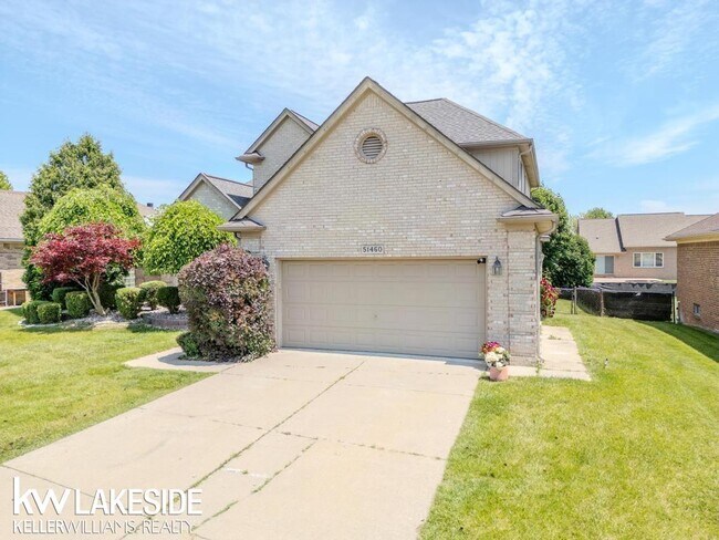 Building Photo - 51460 Blue Spruce Dr
