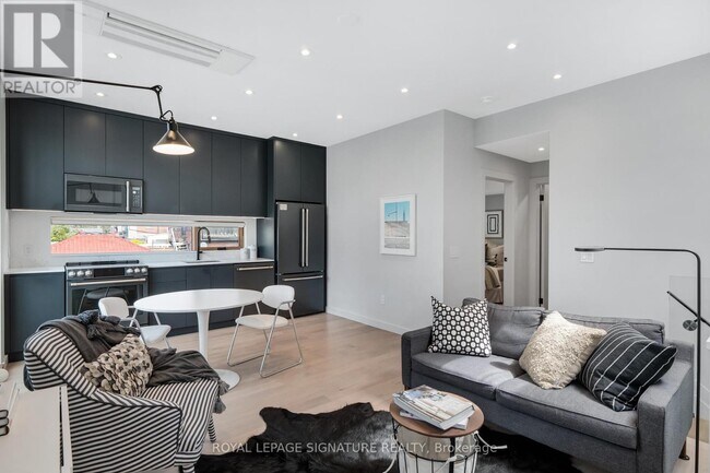 Photo du bâtiment - 54 Dewhurst Blvd