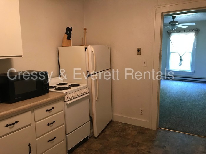 Primary Photo - Budget friendly Buchanan Rental