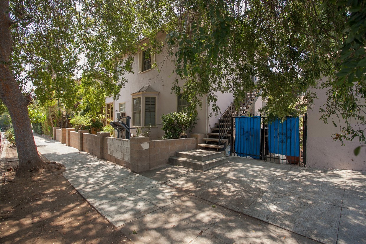Building Photo - 230 S Avenue 60