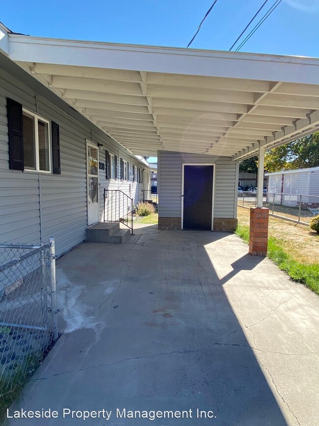 Building Photo - 2 br, 1 bath House - 1520 Washburn Way