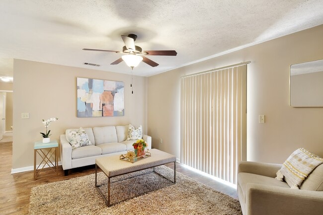 Building Photo - Parklane Apartment Homes