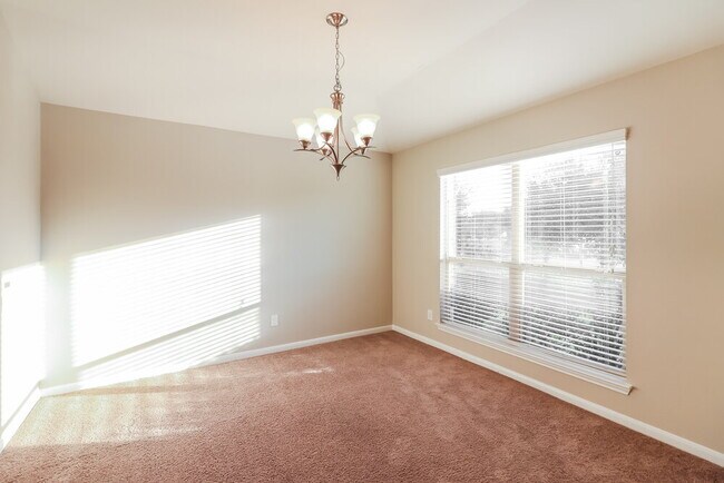 Foto del edificio - 19626 Little Pine Ln