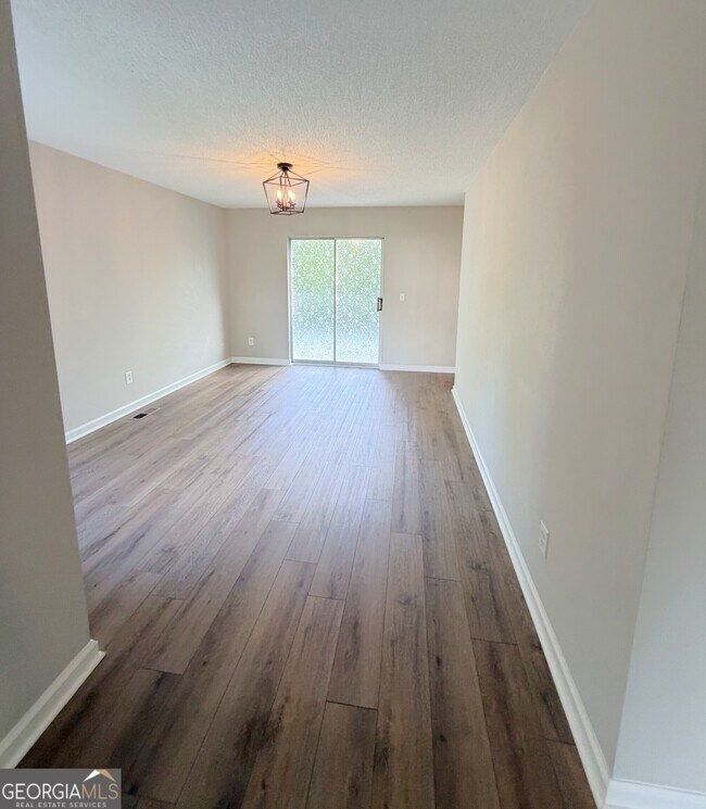 Foto del edificio - 177 Melleray Ct