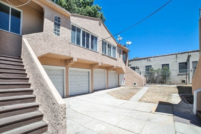 Foto del edificio - 1271 S Sycamore Ave