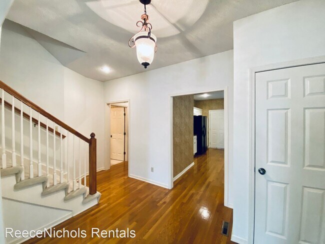 Building Photo - 3 br, 3 bath House - 14306 Russel Street