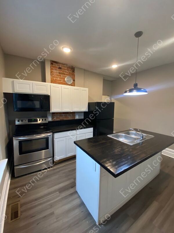 Building Photo - 29 Hawkes Ave
